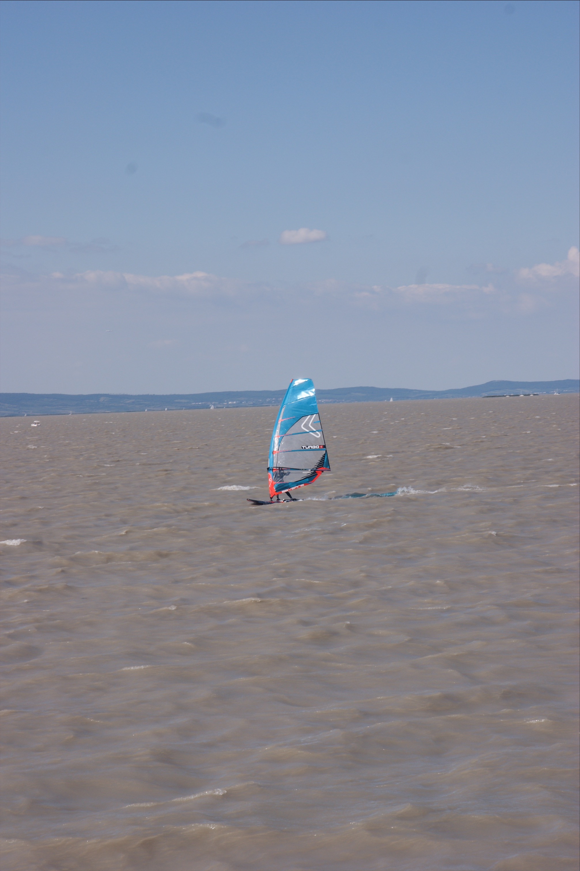 Kitesurfer am Neusiedler See