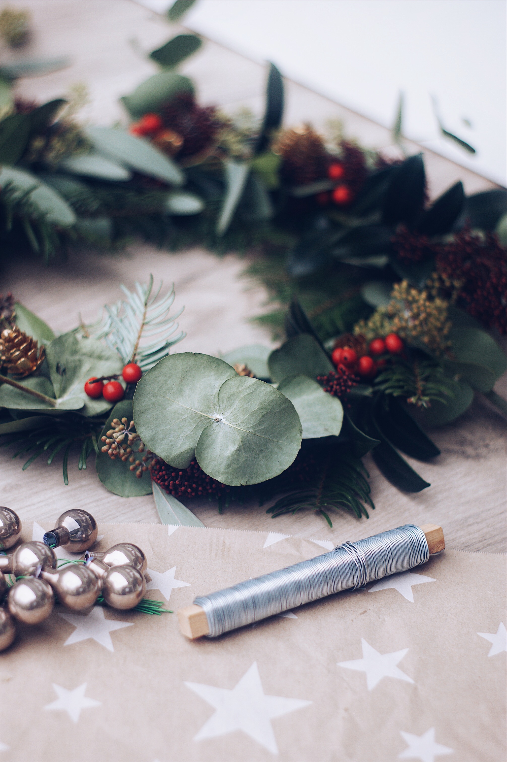 DIY Adventskranz mit Eucalyptus