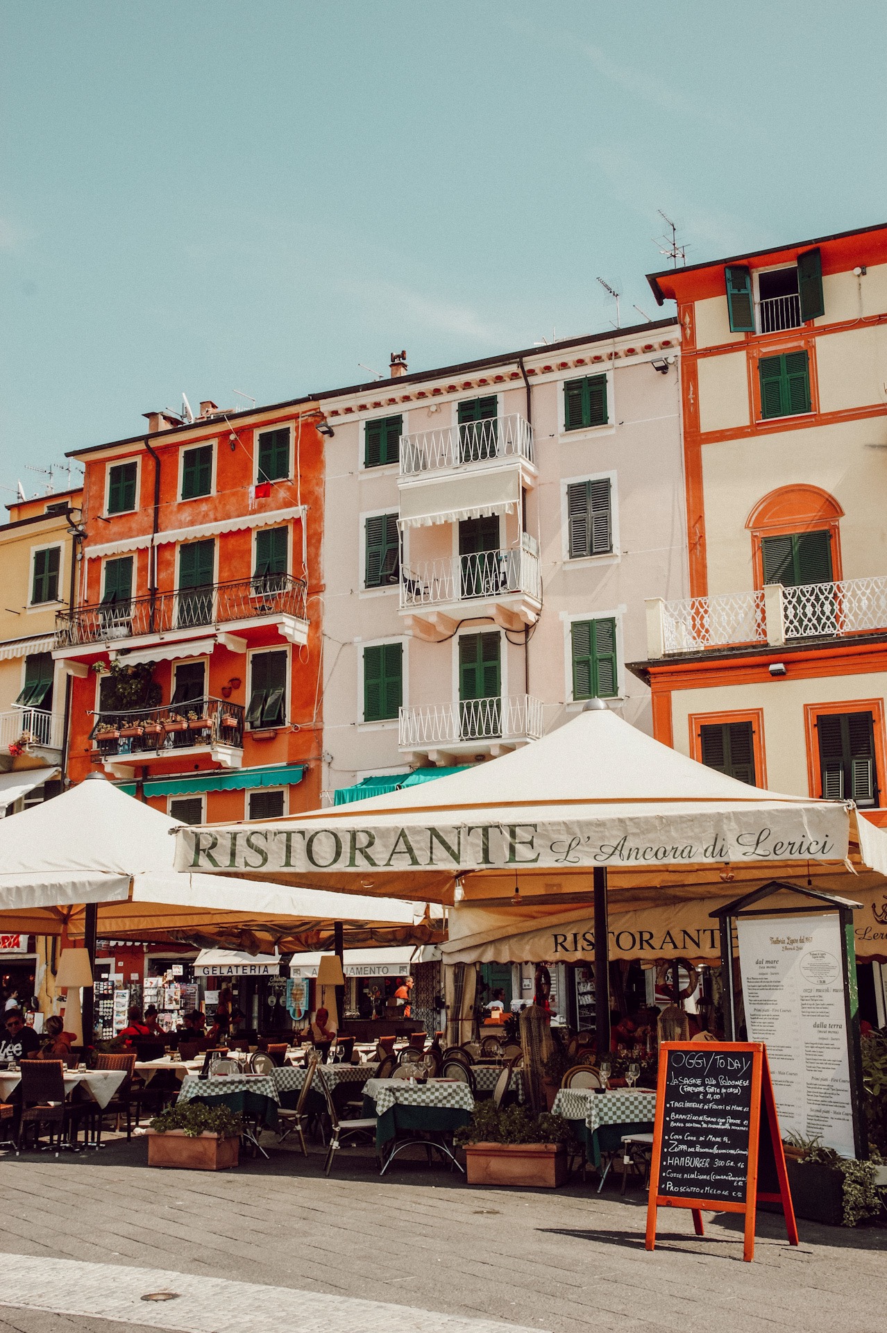 Lerici, Reisebeitrag, Ligurien, Italien Reise, Travelblog, daisies and glitter