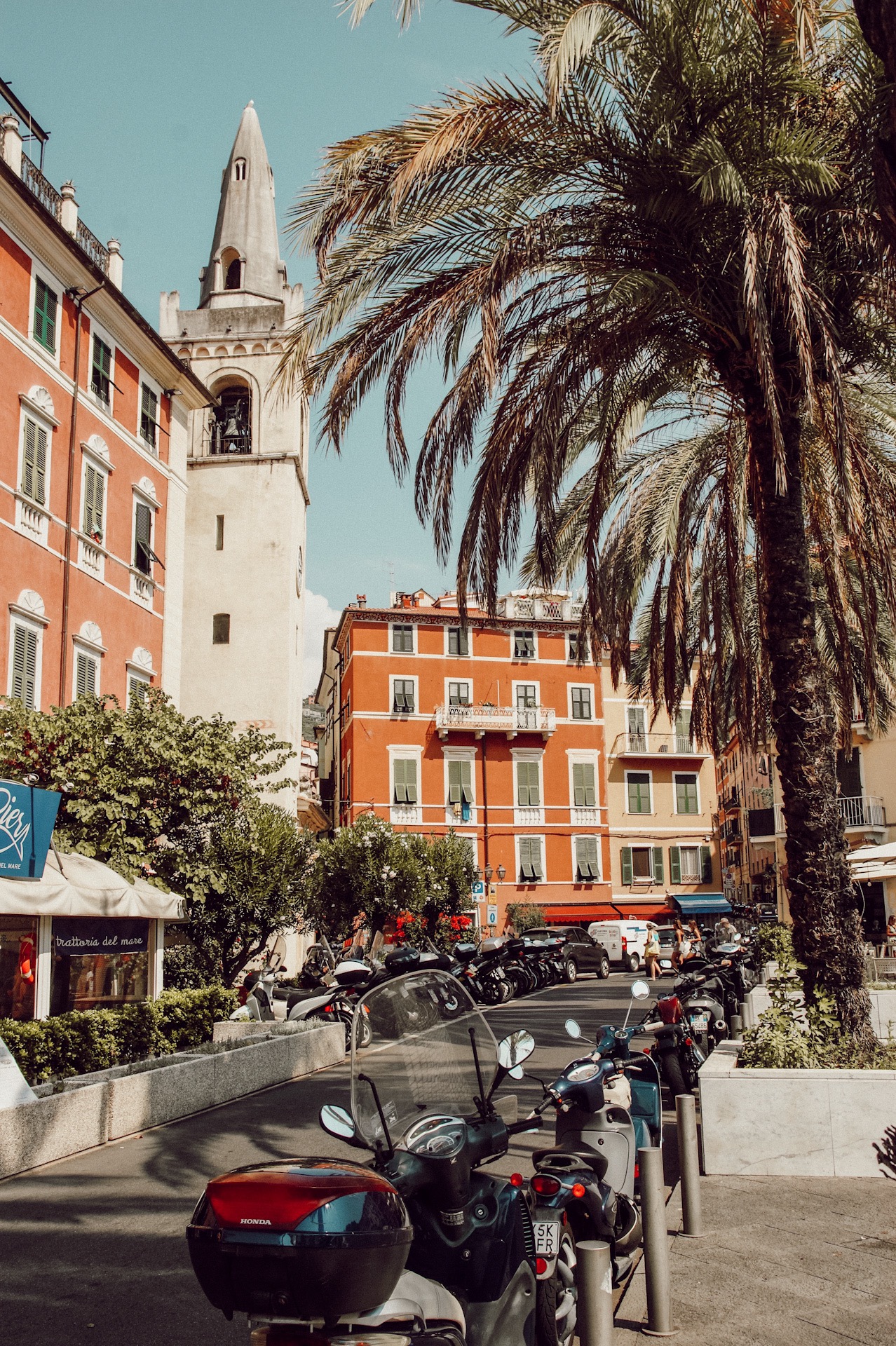 Lerici, Reisebeitrag, Ligurien, Italien Reise, Travelblog, daisies and glitter