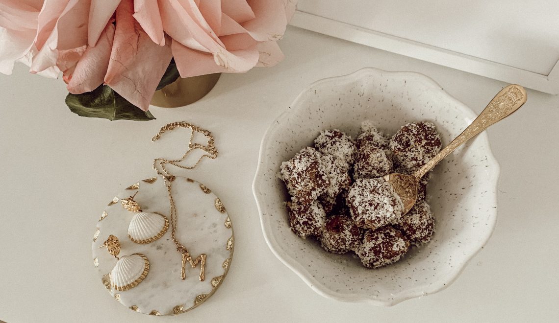 raw bite energy balls