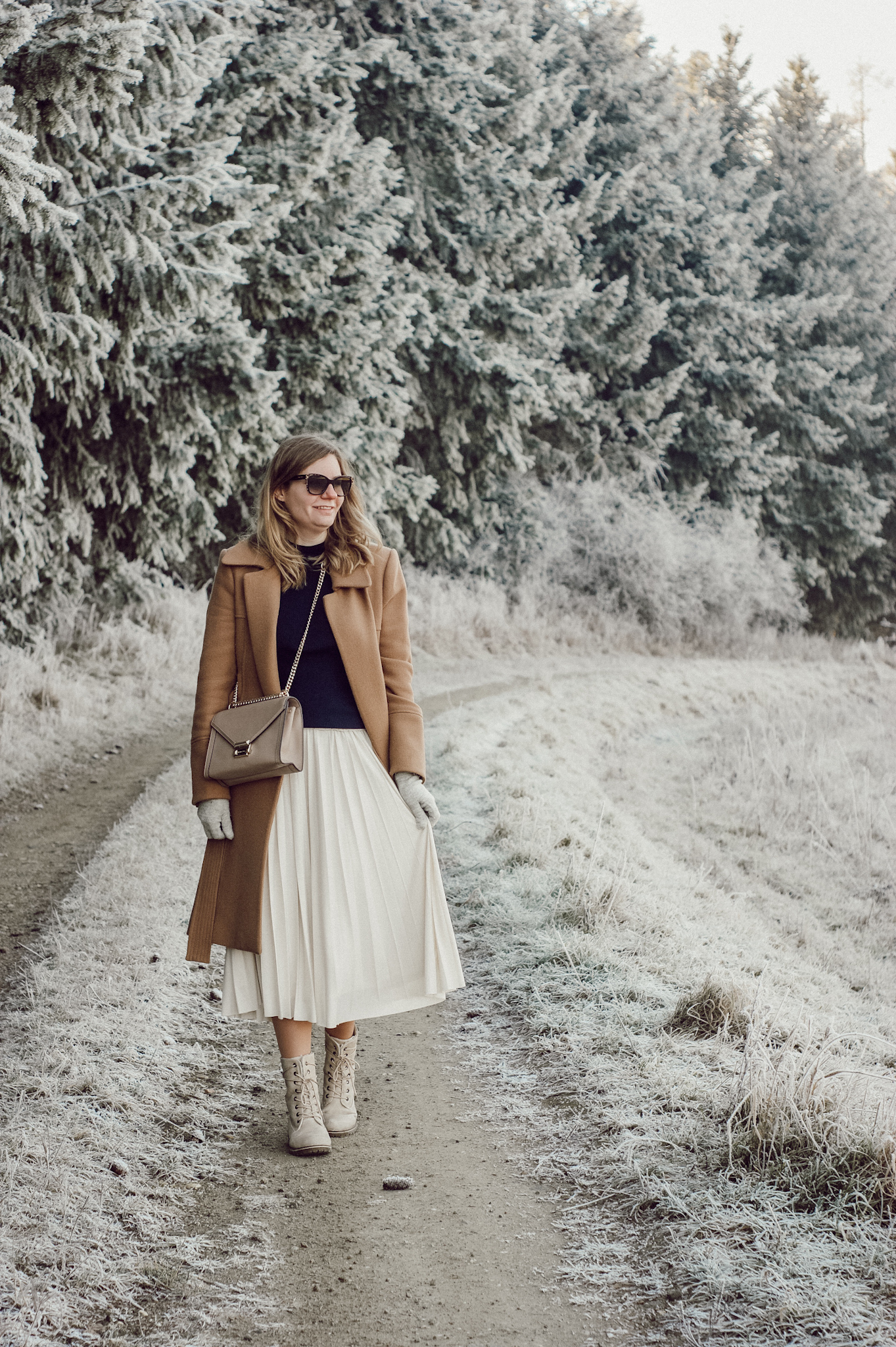 Winter Outfit Plisseerock pleated skirt Hallhuber