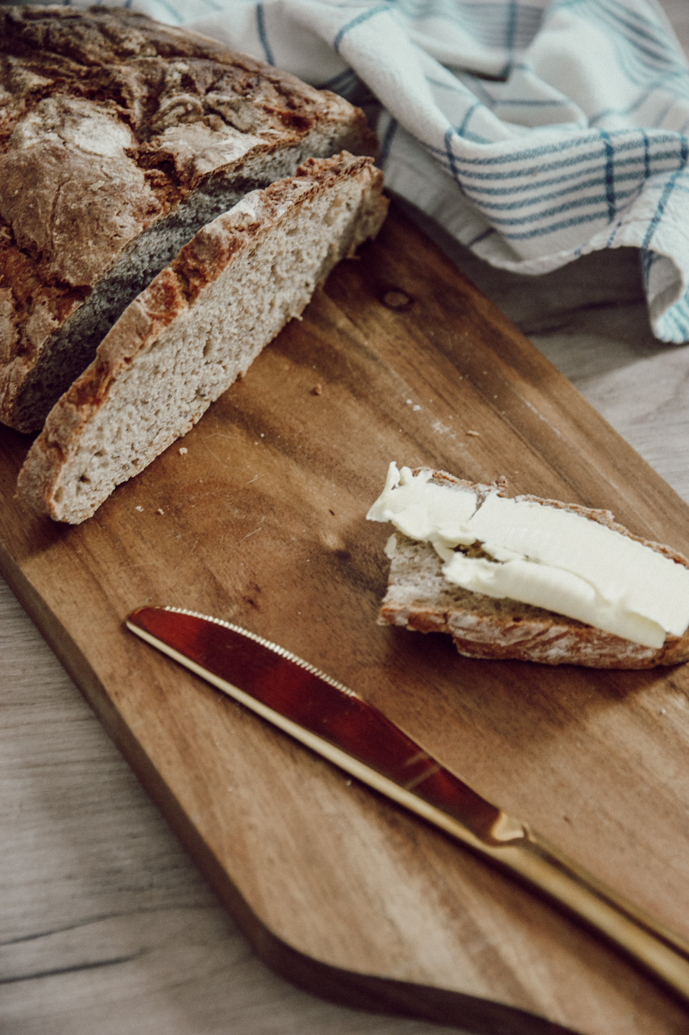 Roggenbrot backen, Brot backen