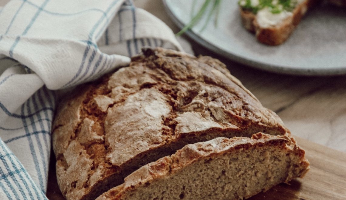 Roggenbrot backen, Brot backen