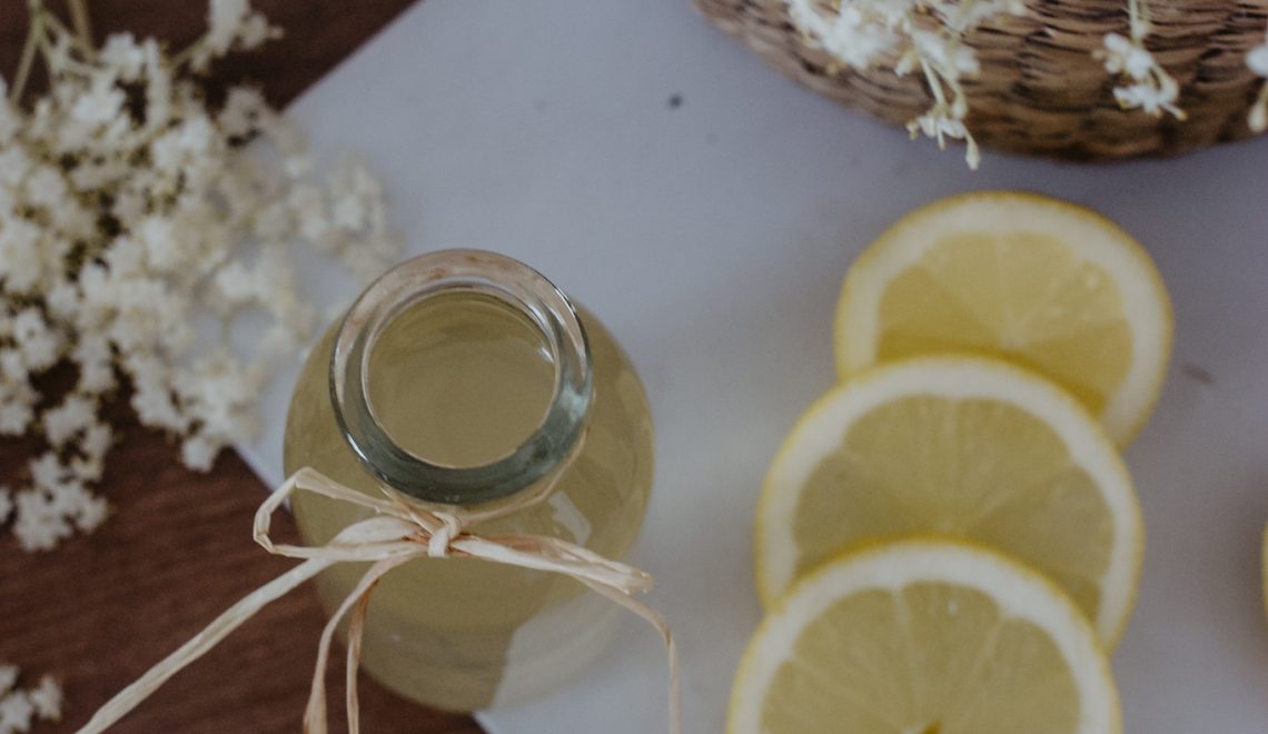 Holunderblütensirup