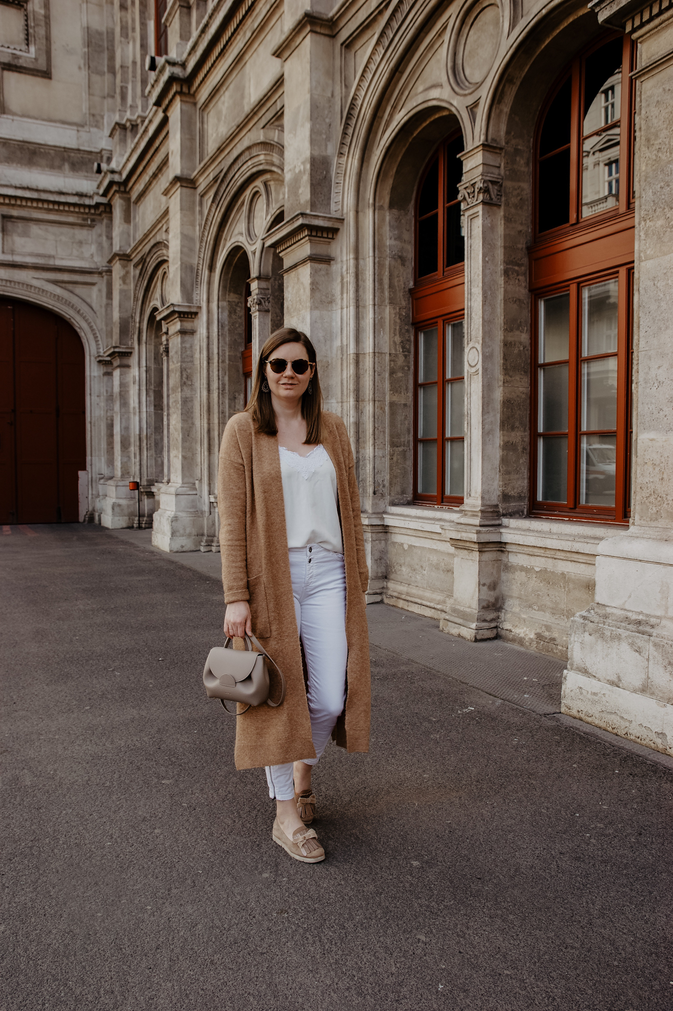 Long cardigan spring outfit Vienna 