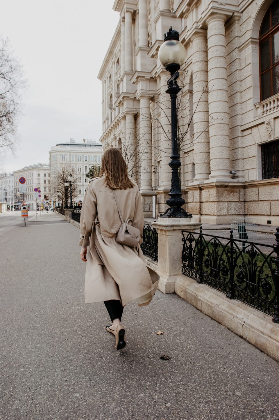 Trenchcoat Outfit spring Vienna