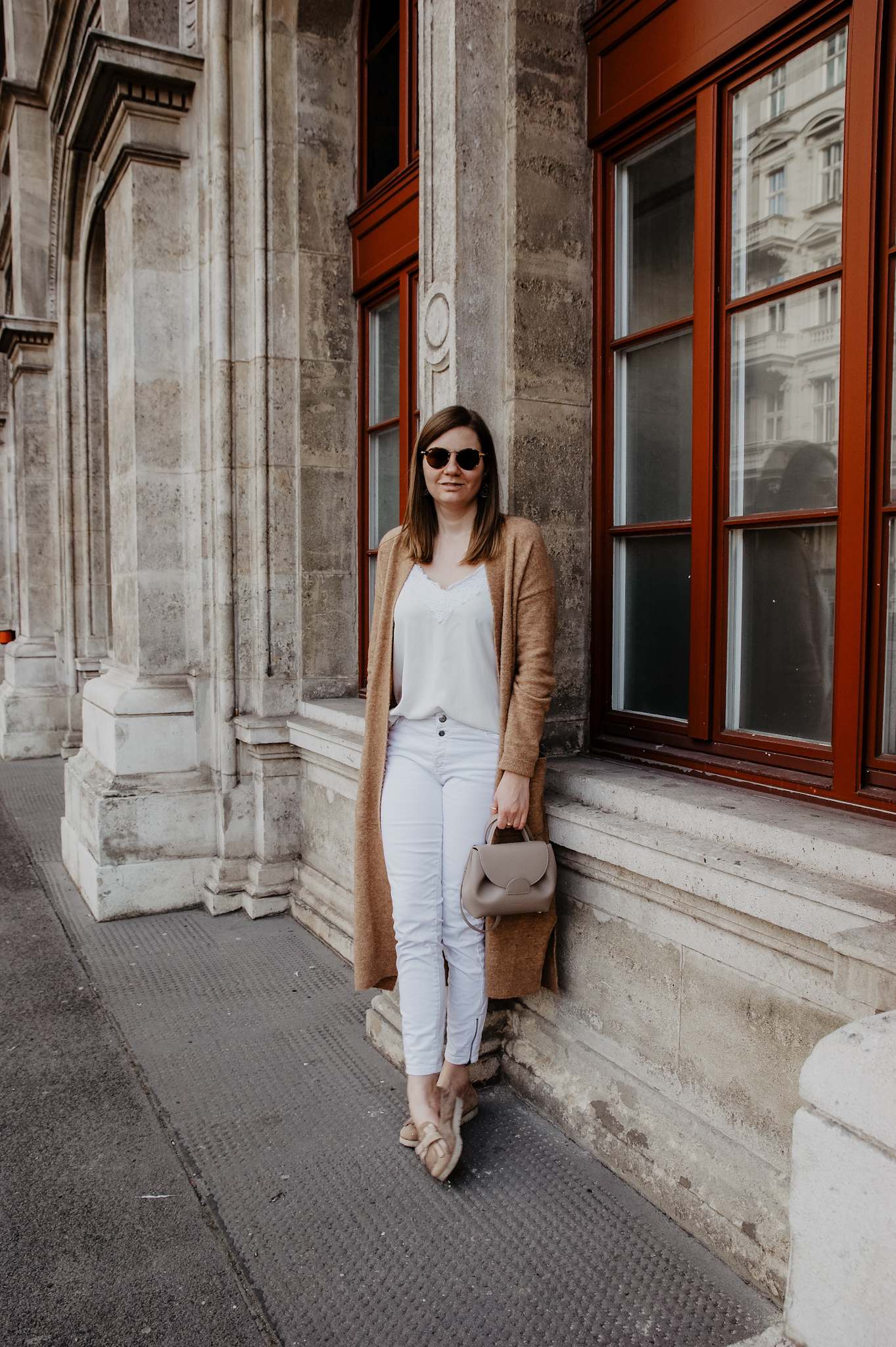 Long cardigan spring outfit Vienna