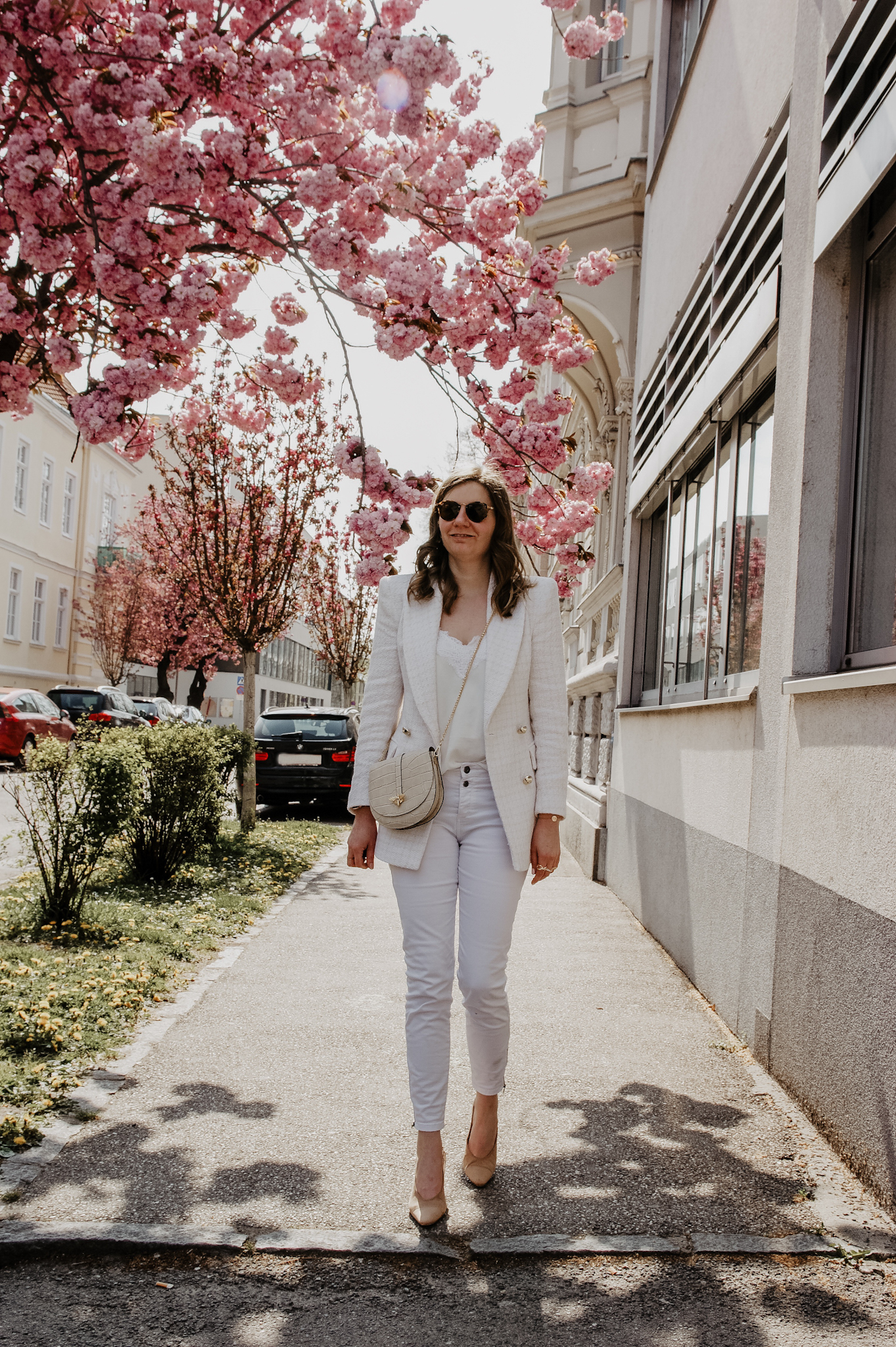 Zara Blazer, white Jeans, Outfit, spring, cherry blossom