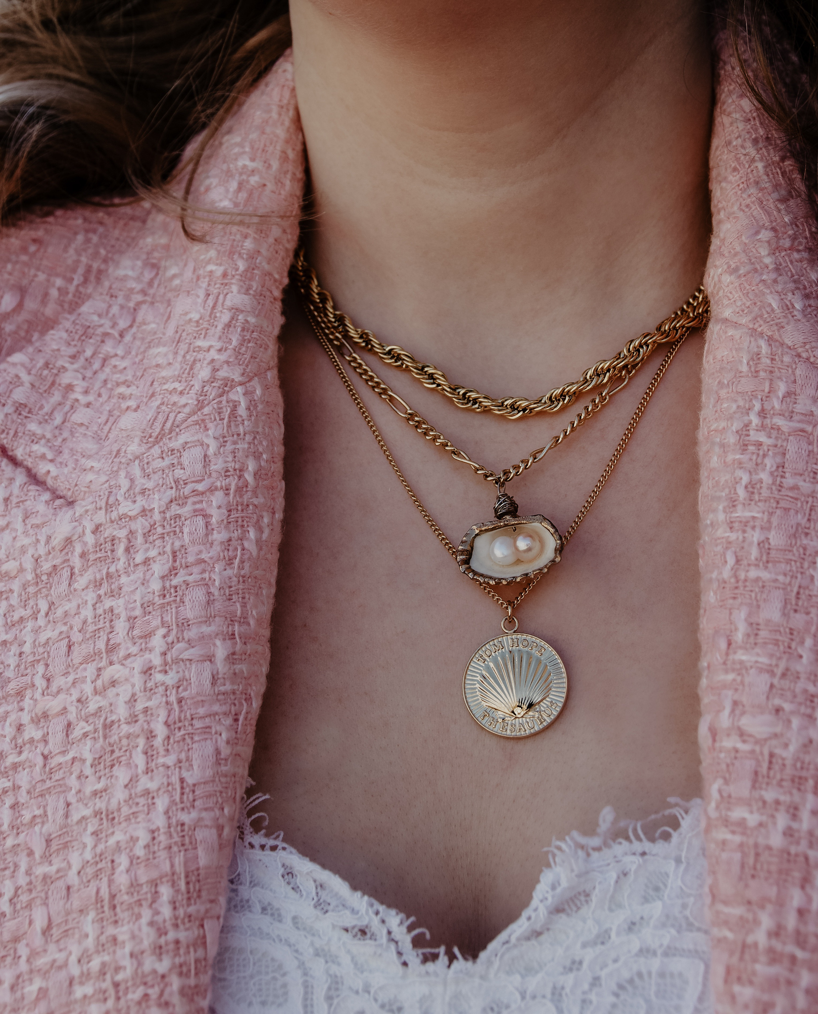 Statement necklaces gold, coin necklace, shell necklace