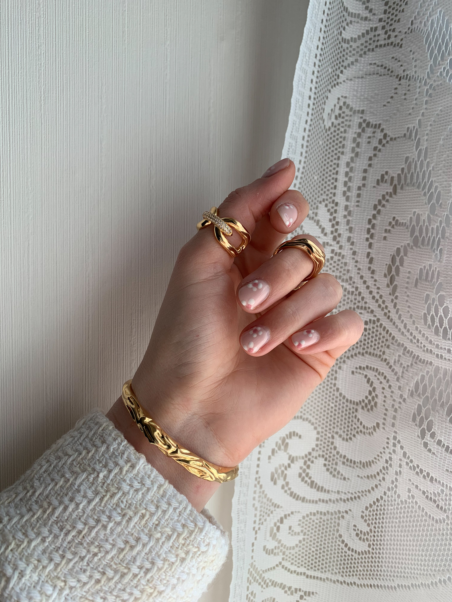 floral nails, alessandro striplac, pink nails, nude, Sif Jakobs, rings