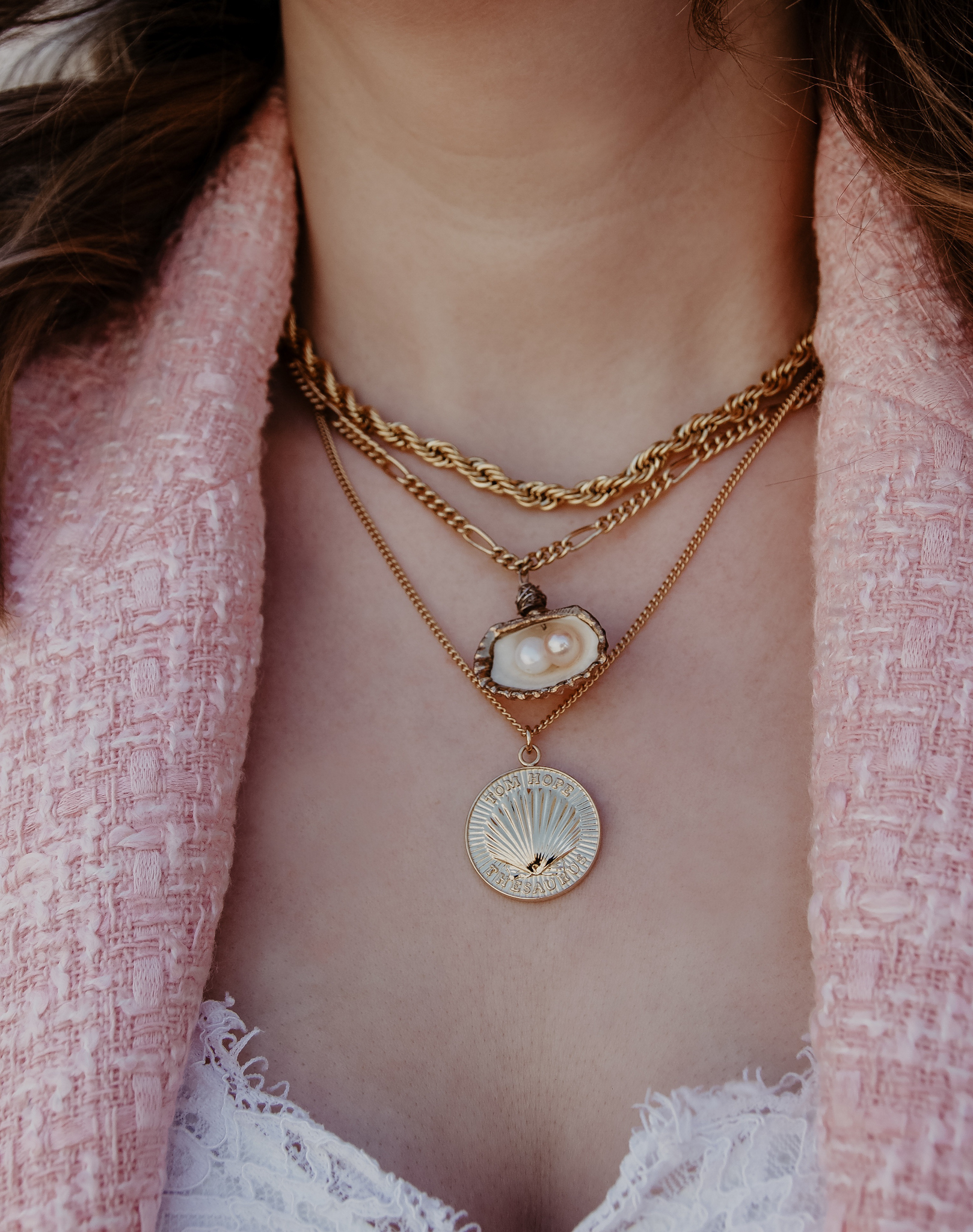 Statement necklaces gold, coin necklace, shell necklace