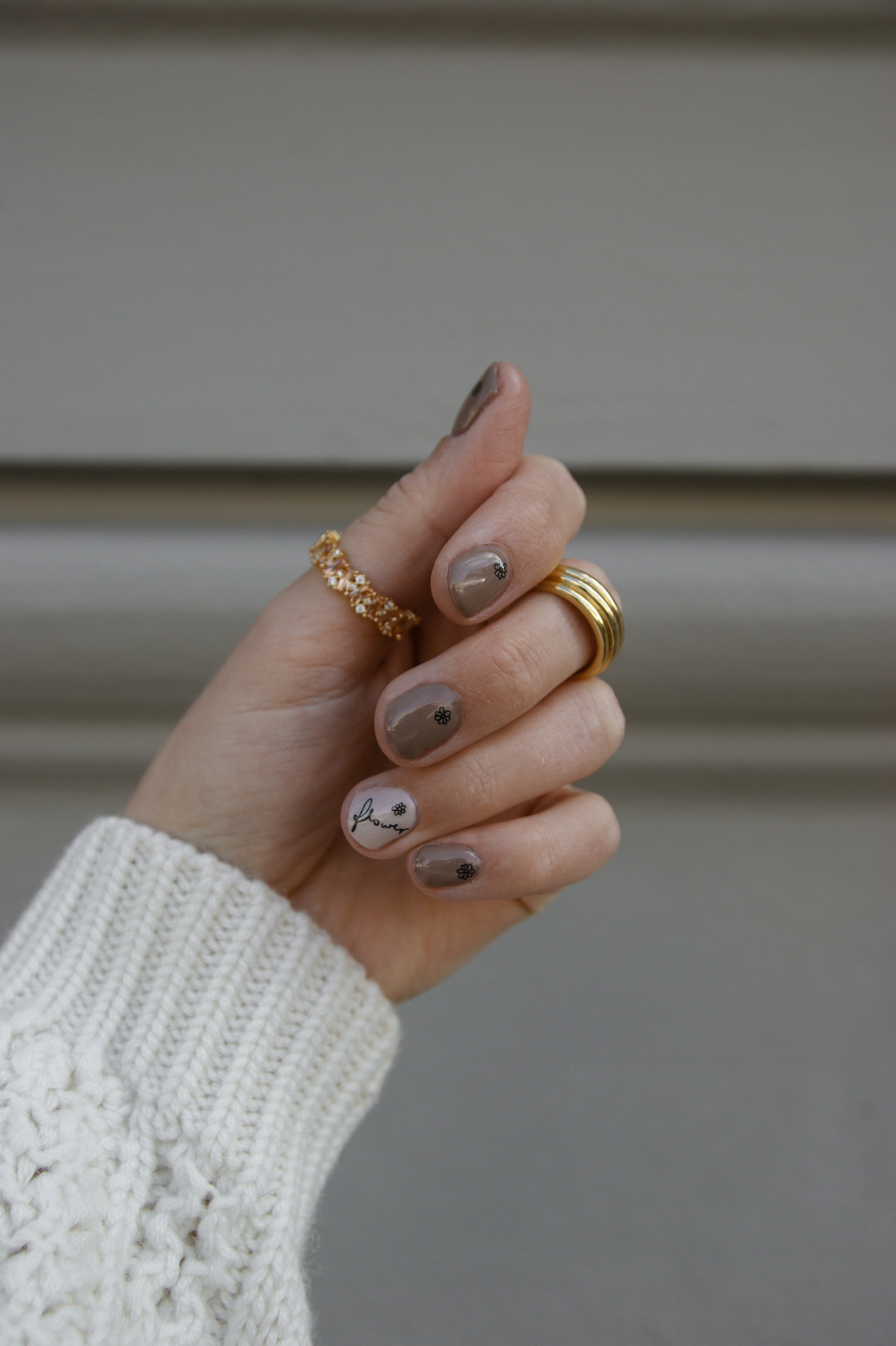 alessandro Striplac vegan autumn nail design