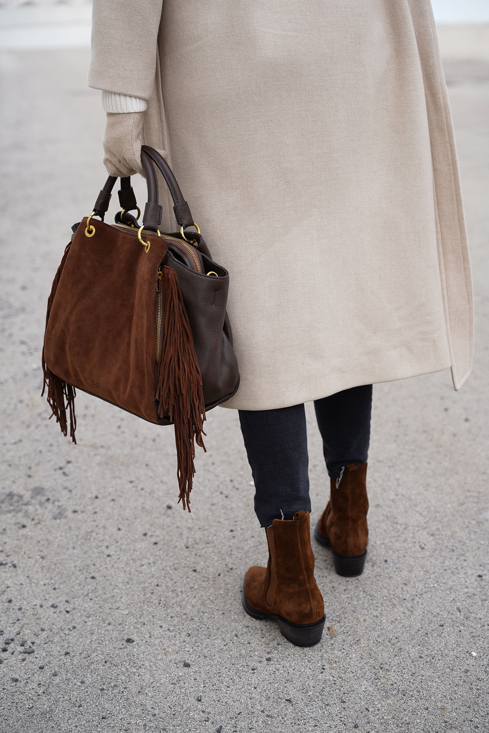 Winter Outfit, FREDsBRUDER Tasche, Wintermantel, beige, schwarz, Rollkragenpullover, Wien