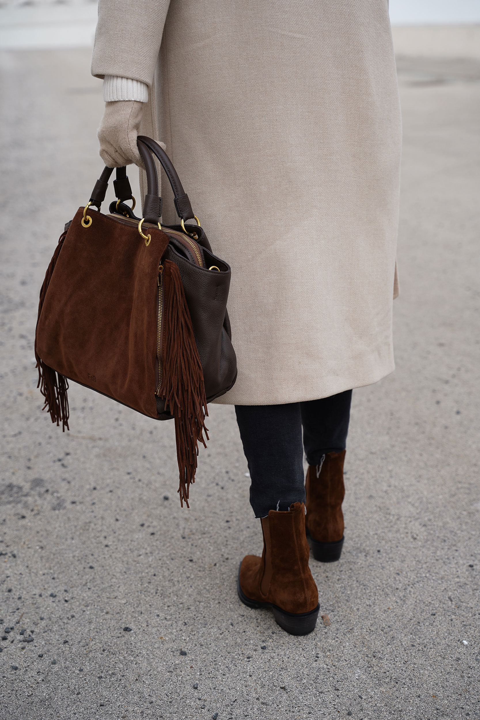 Winter Outfit, FREDsBRUDER Tasche, Wintermantel, beige, schwarz, Rollkragenpullover, Wien