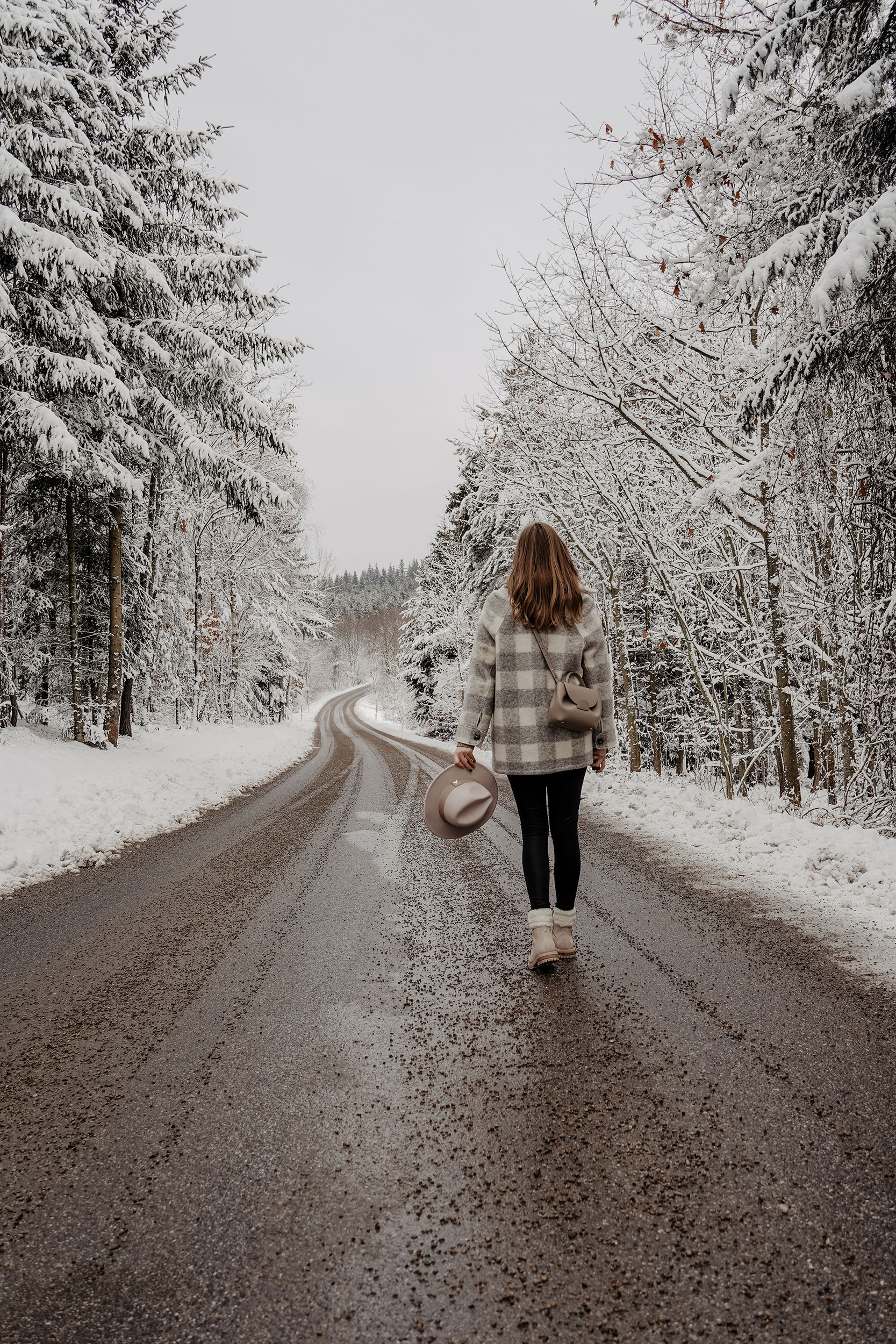 Winter Outfit, Sezane Jacke, Polene bag, Schnee