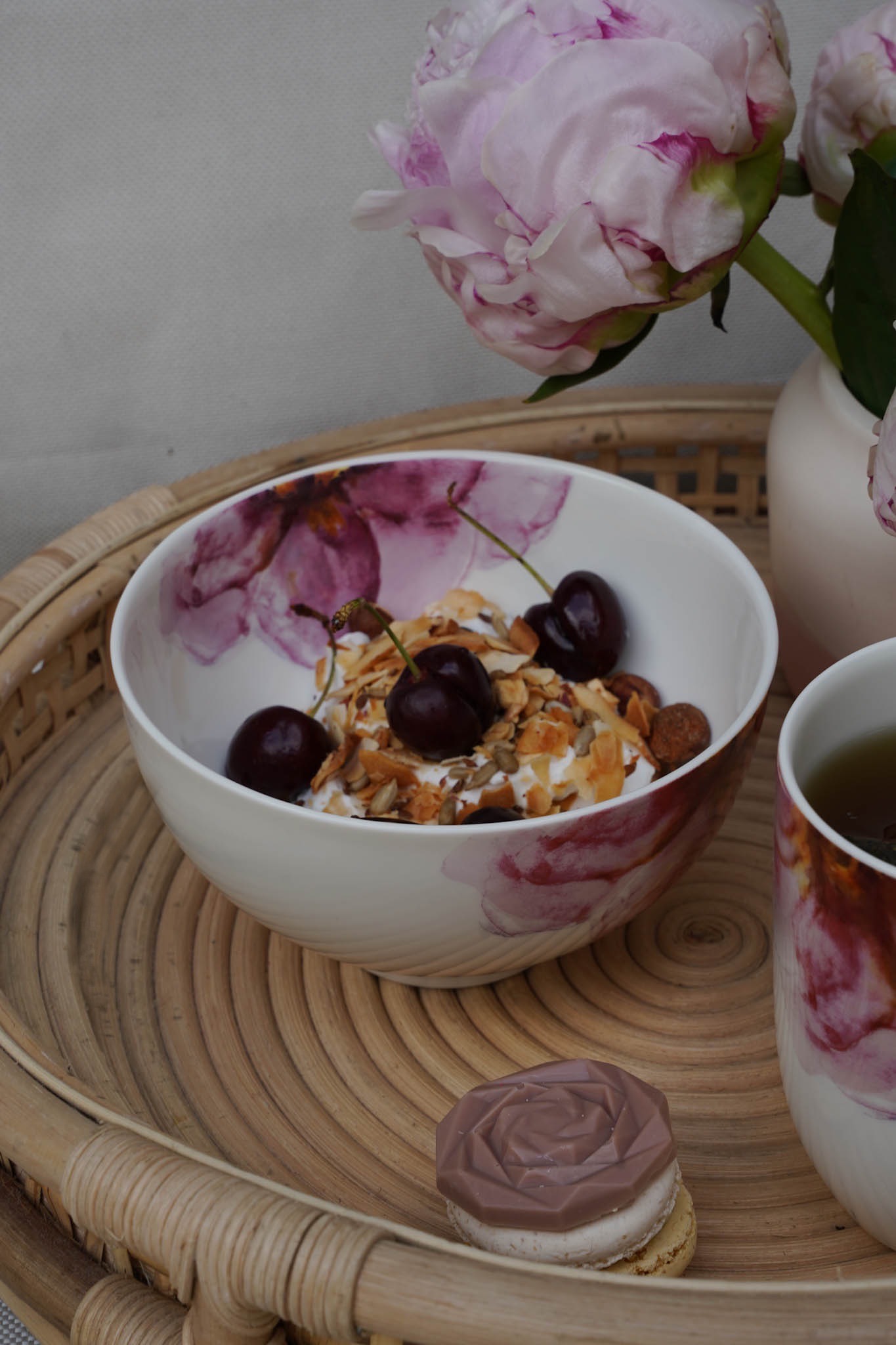 Gesundes Frühstück, Joghurt, Müsli, Villeroy Boch Rose Garden Bowl