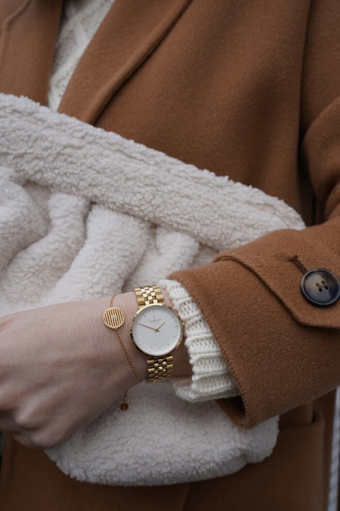 Nordgreen watch infinity 32mm white dial gold, winter outfit, teddy bag, sezane coat, camel, winter outfit