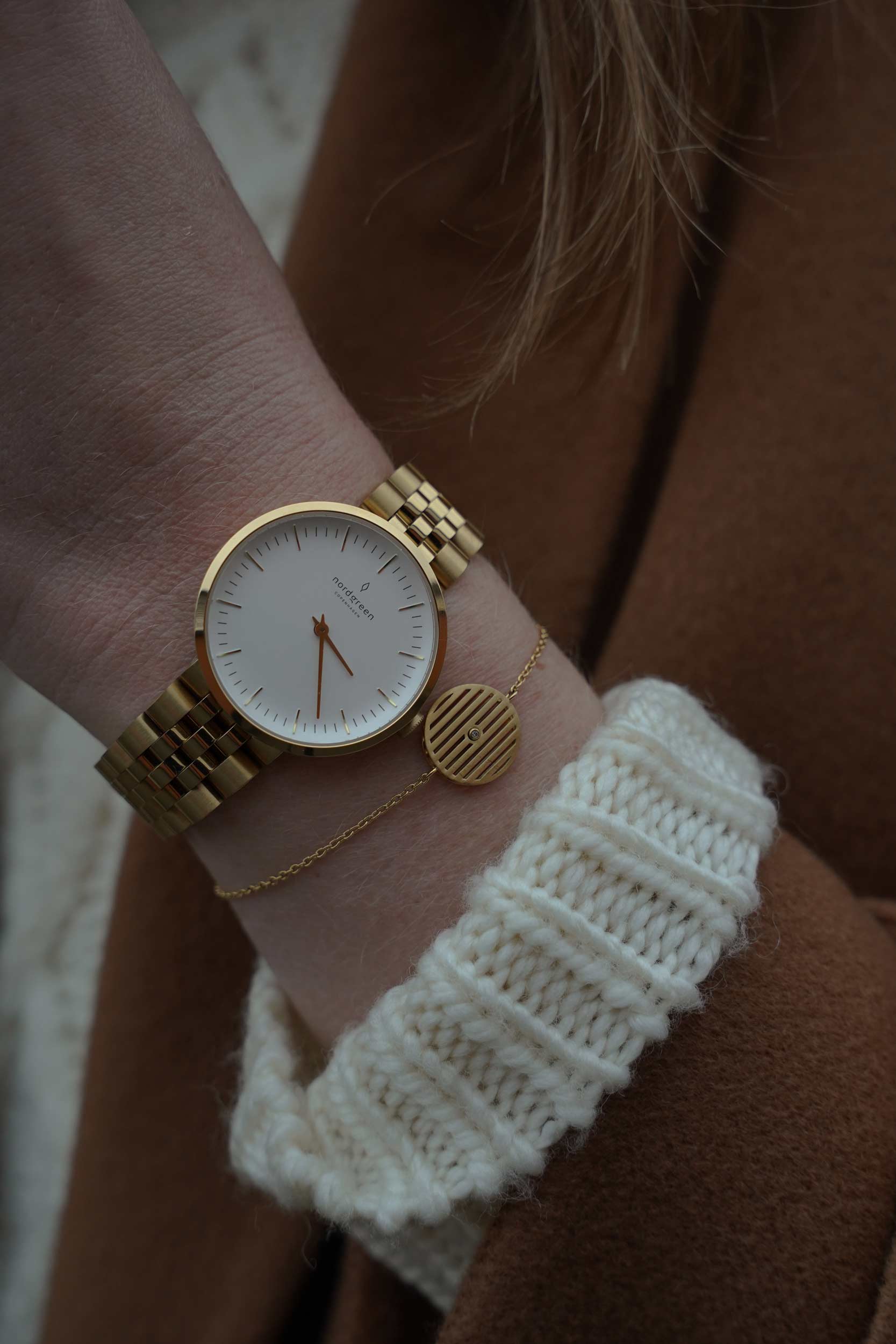 Nordgreen watch infinity 32mm white dial gold, winter outfit, teddy bag, sezane coat, camel, winter outfit