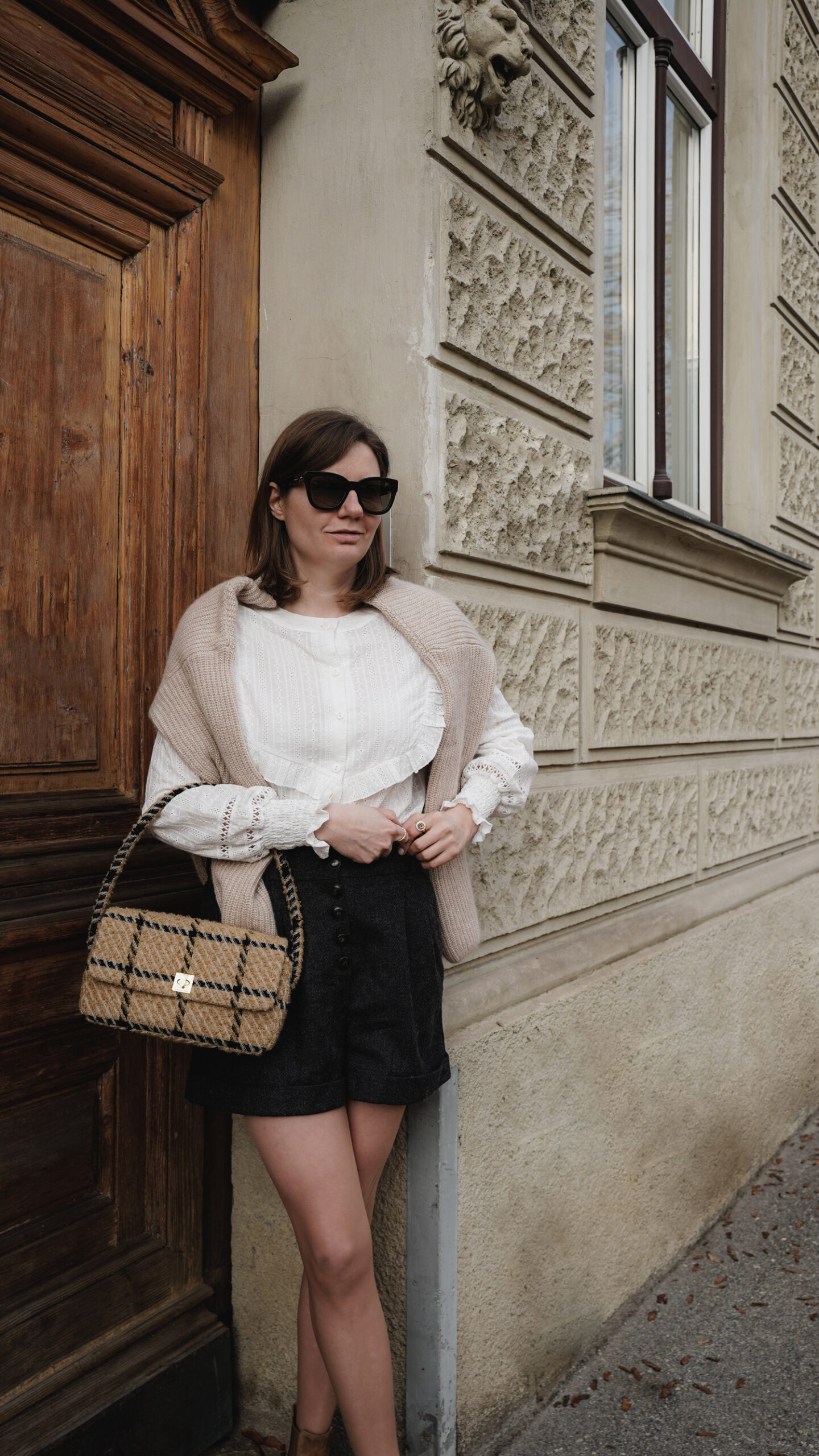 Sezane-Shorts-Winter-Outfit