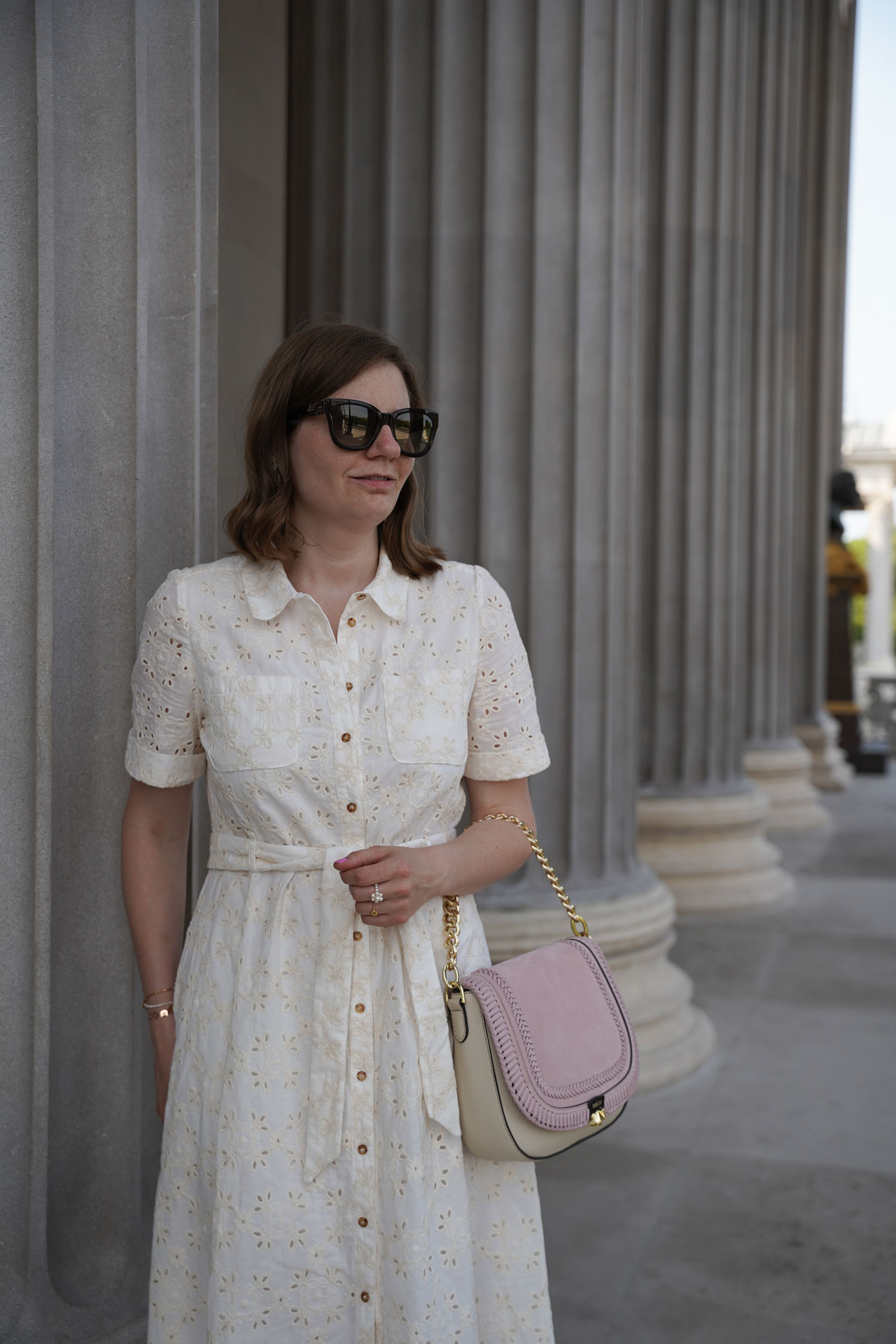 Sezane Sommerkleid summer dress white dress Vienna Zoe Lu Best Buddy