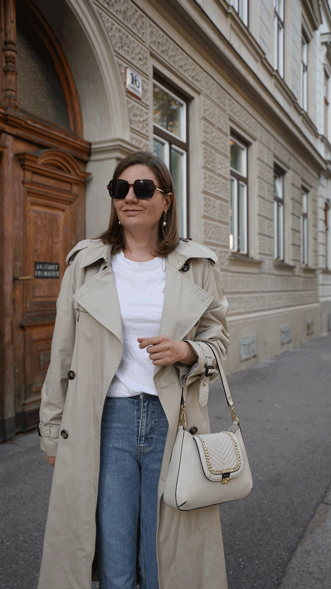 trenchcoat, outfit, jeans, autumn