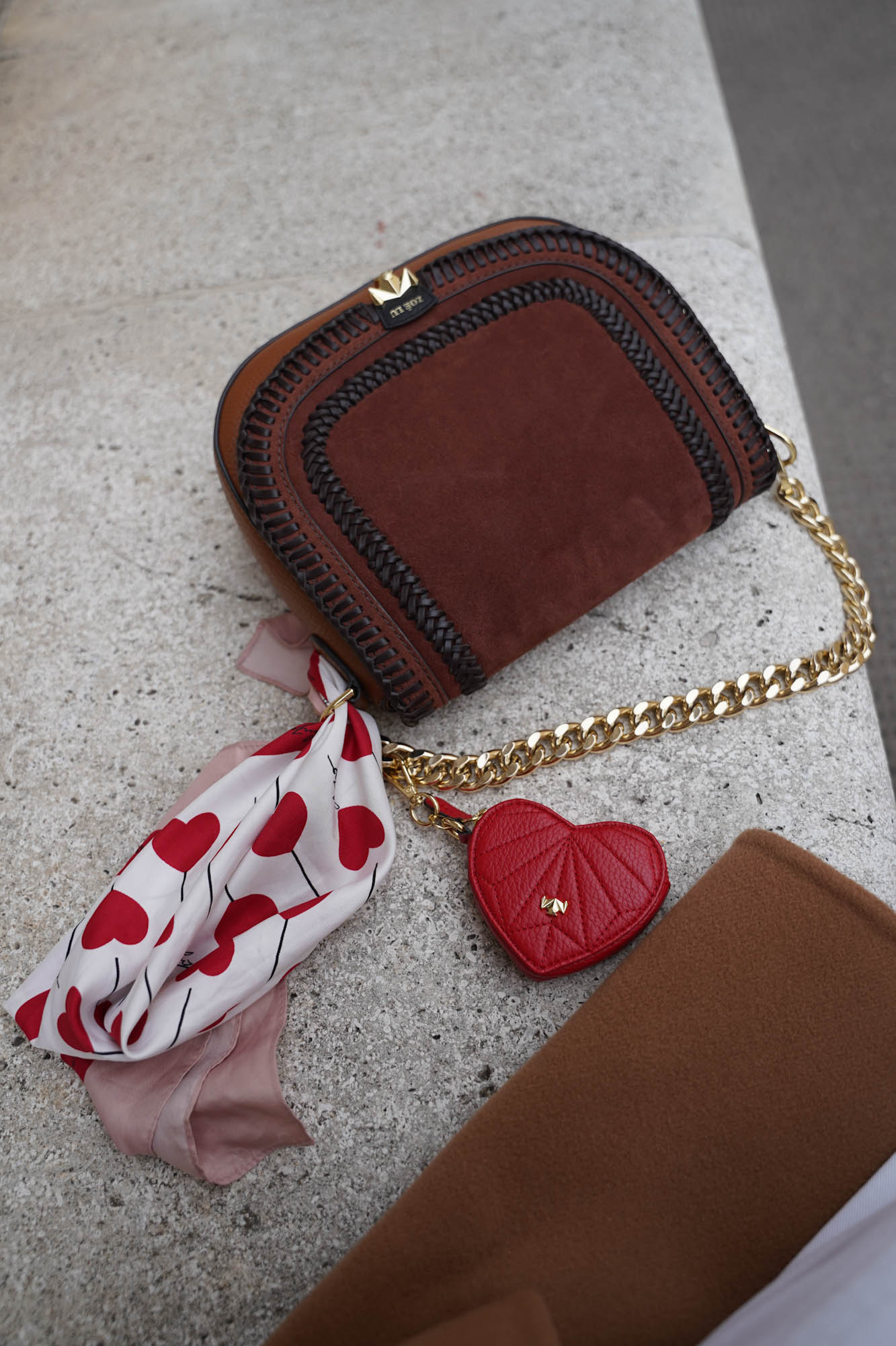 Zoe lu best Buddy cognac red heart pendant