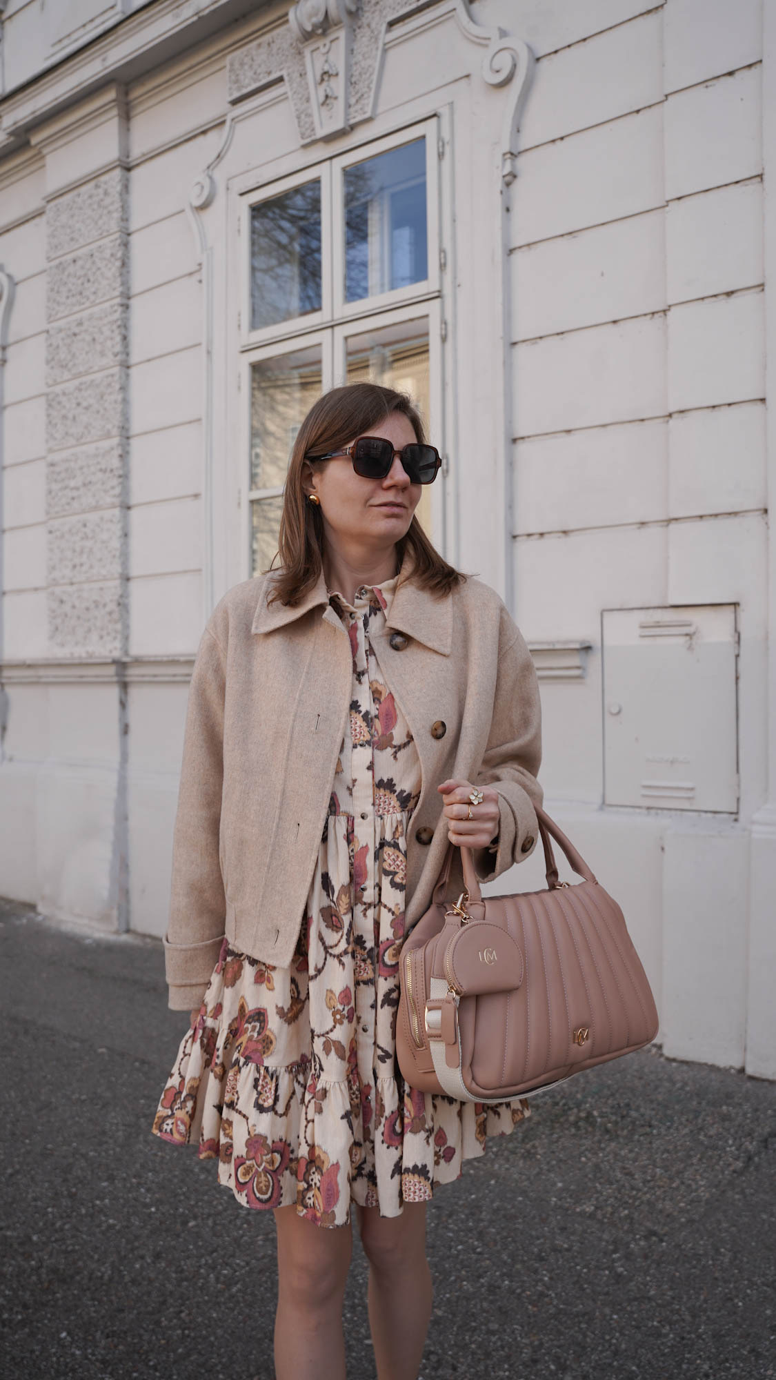 sezane jacke, sezane dress, sezane Kleid, flower dress, midi dress, vivaia ballerinas