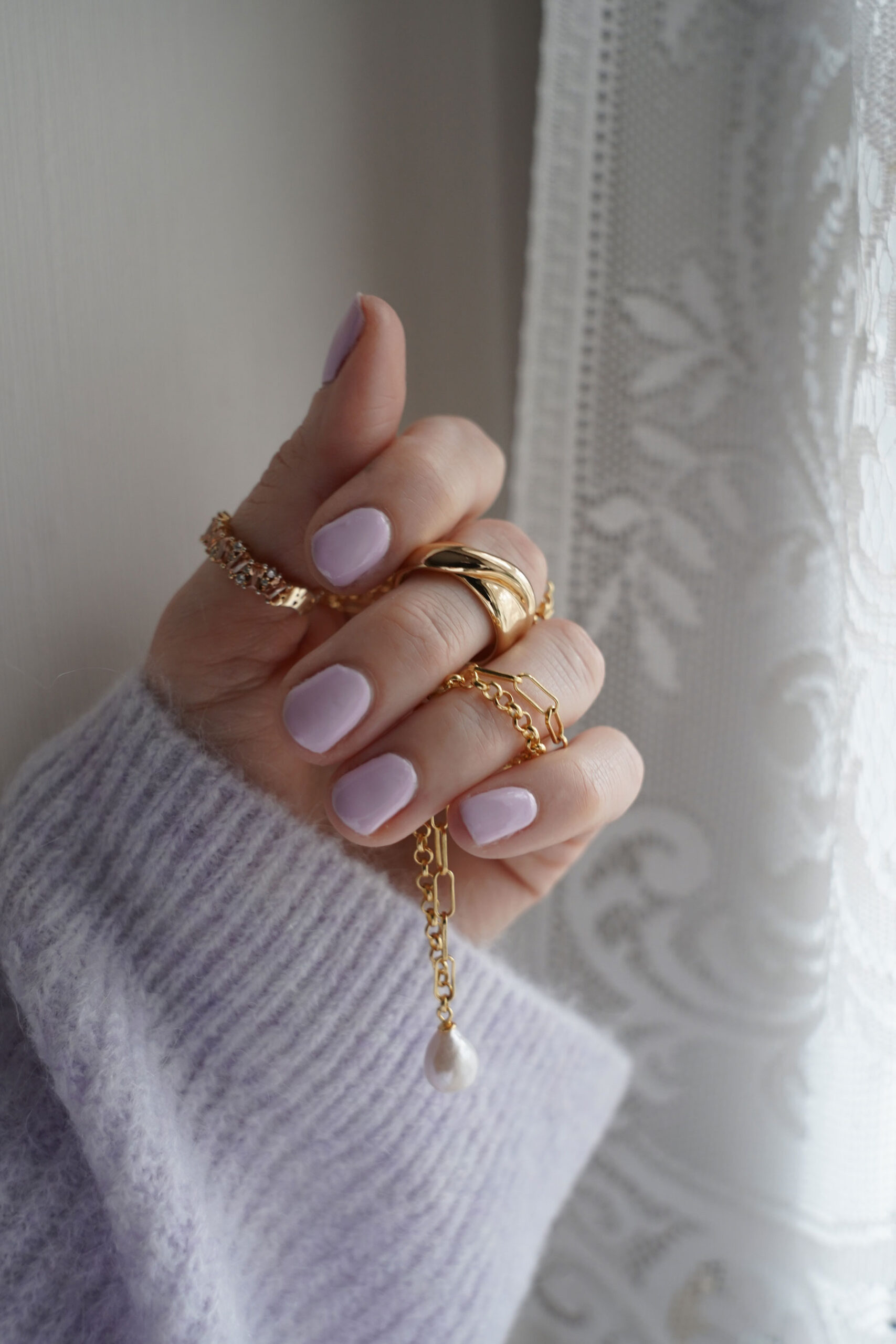 lilac nails, spring nails, lila Nägel, violette Nägel, pink nails, alessandro striplac, nail trends 2024