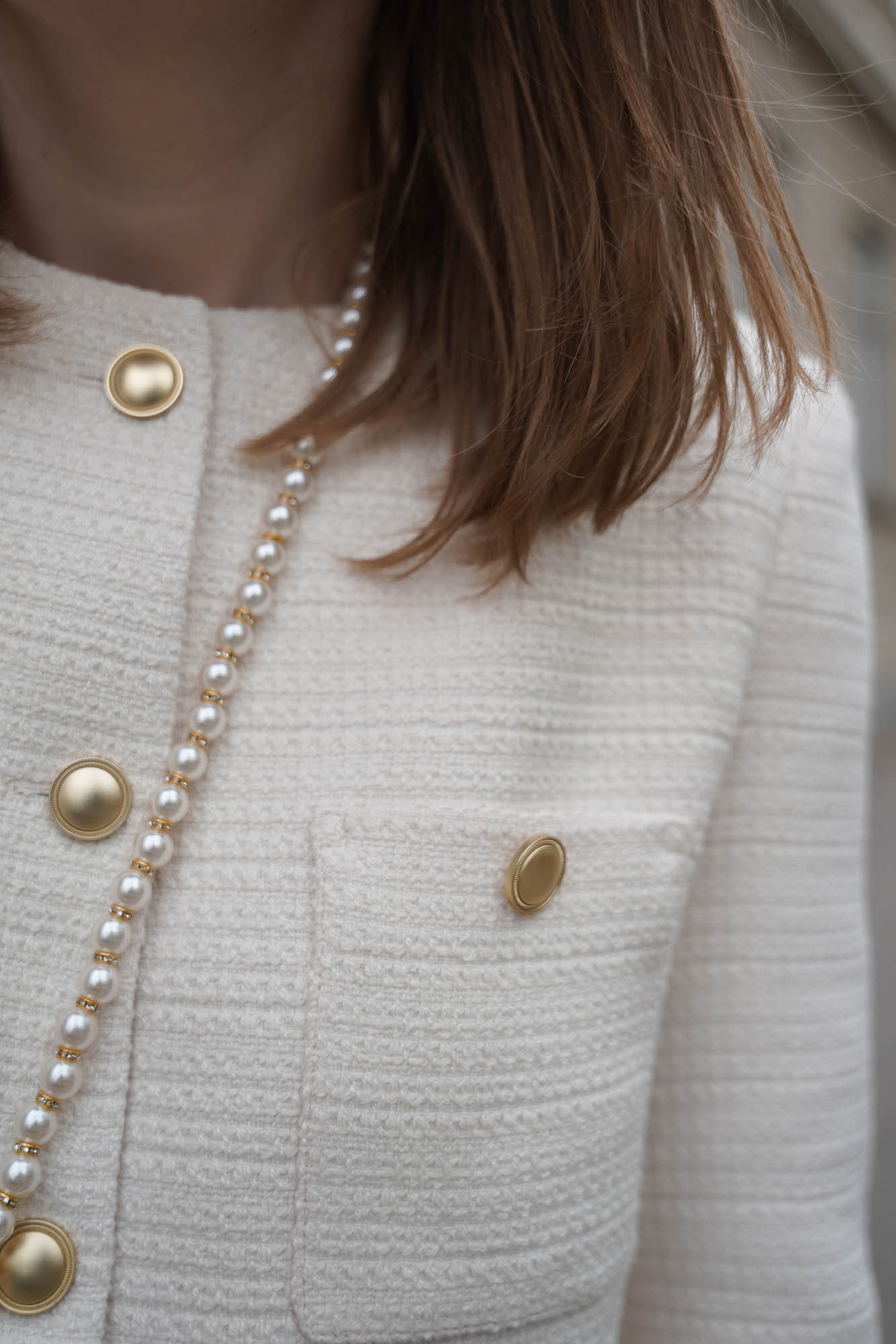 Sassy classy SassyClassy cardigan Strickjacke blazer boucle off white goldene Knöpfe jeans Levi’s 