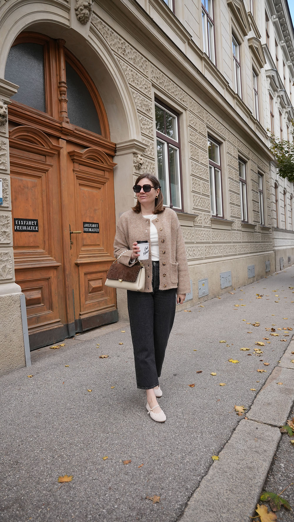 SassyClassy Strickjacke beige